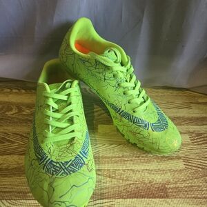 Vibrant Green Track Athletic Shoes